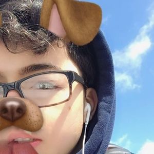 Meet your Posher, Zachary